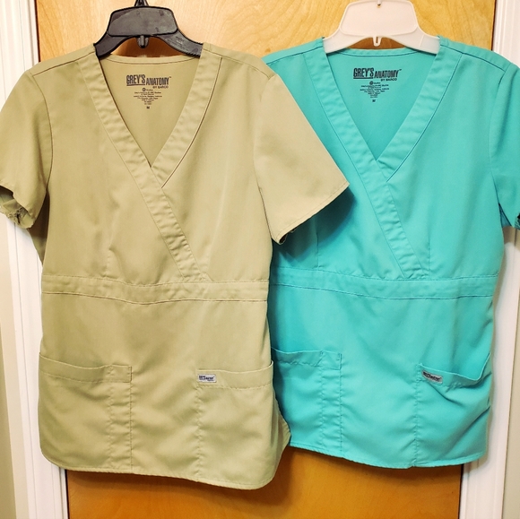 Grey's Anatomy Tops Greys Anatomy By Barco 3 Pocket Riley Scrub